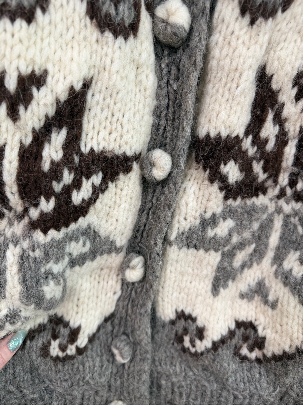 Handmade Chunky Wool Cardigan with snowflakes - Cream and Gray - Picture 5 of 9